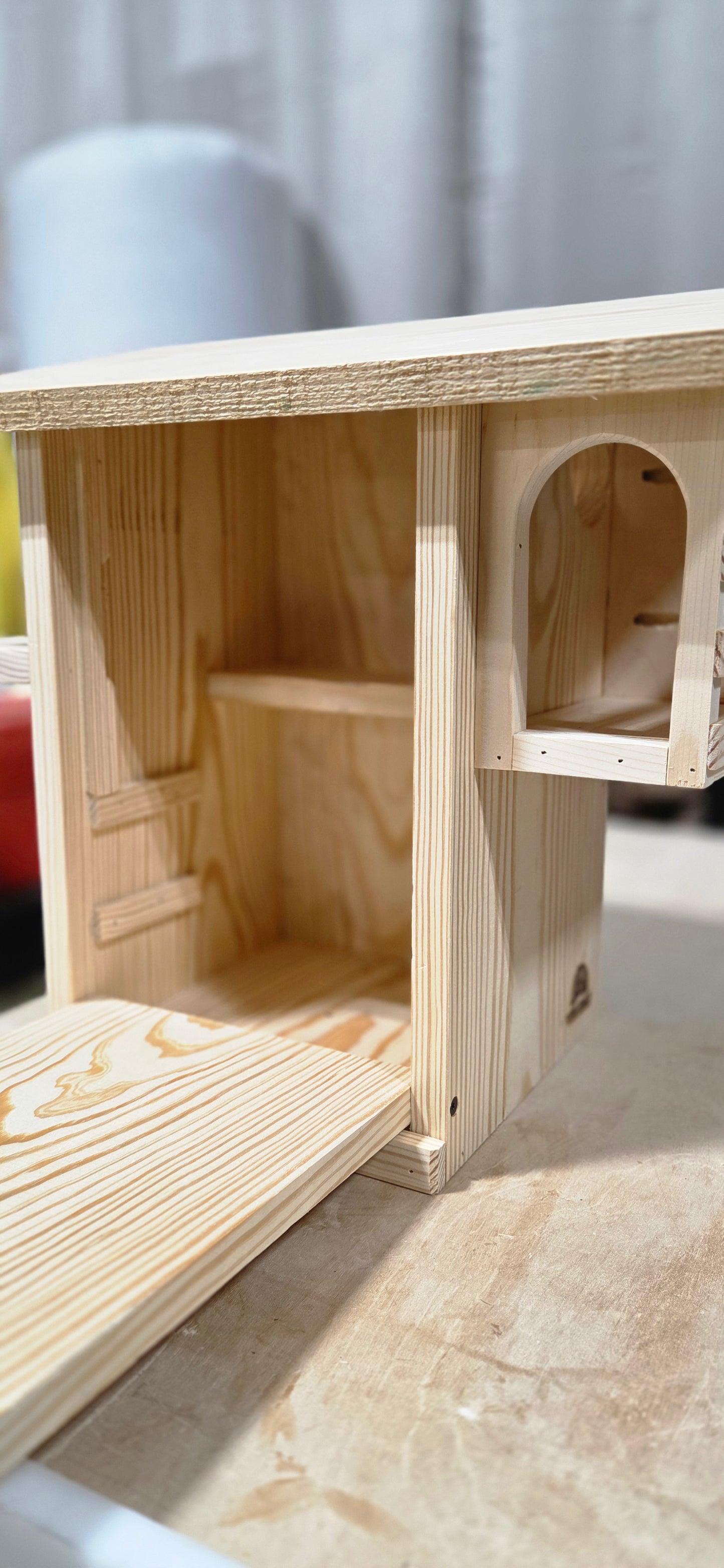 The "Lodge" squirrel house